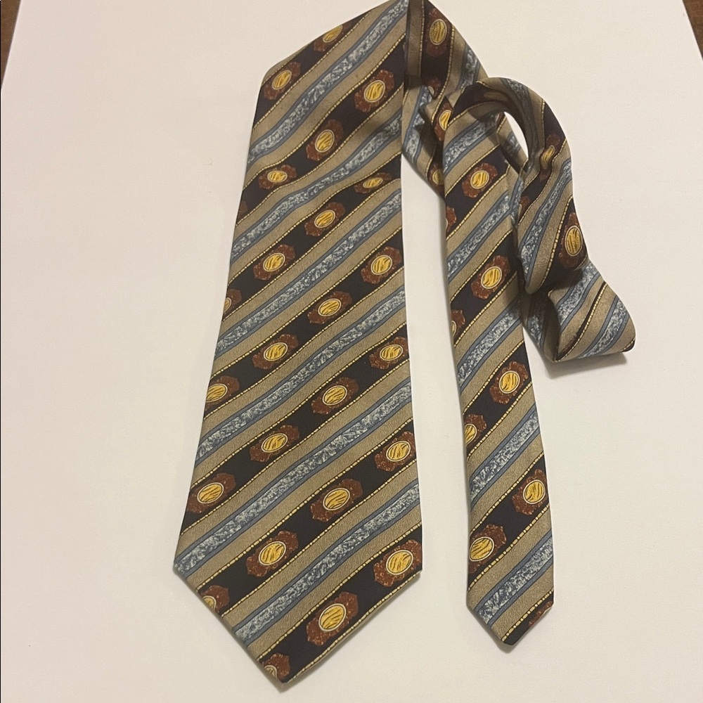 Metropolitan Museum of Art Elegant Striped Tie with Gold Accents